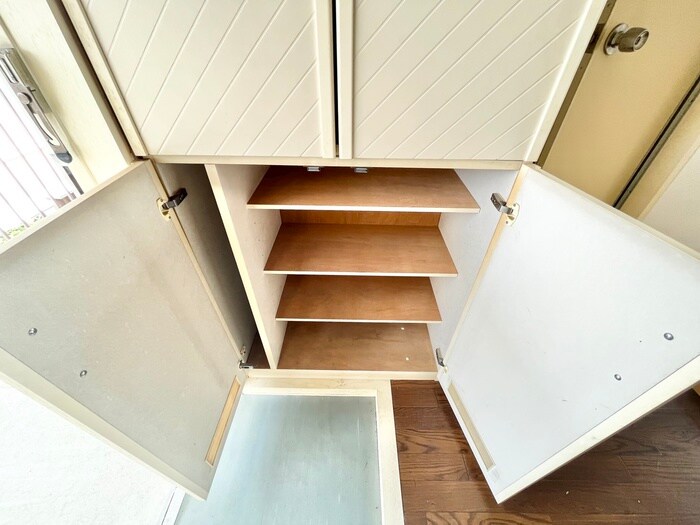 物件内観写真17　(靴箱)