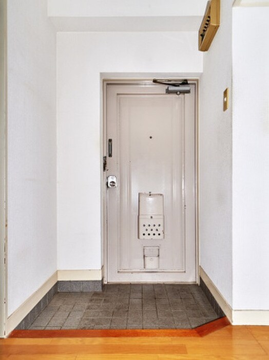 物件内観写真21　(玄関)