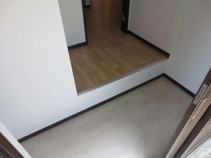 物件内観写真21　(玄関)