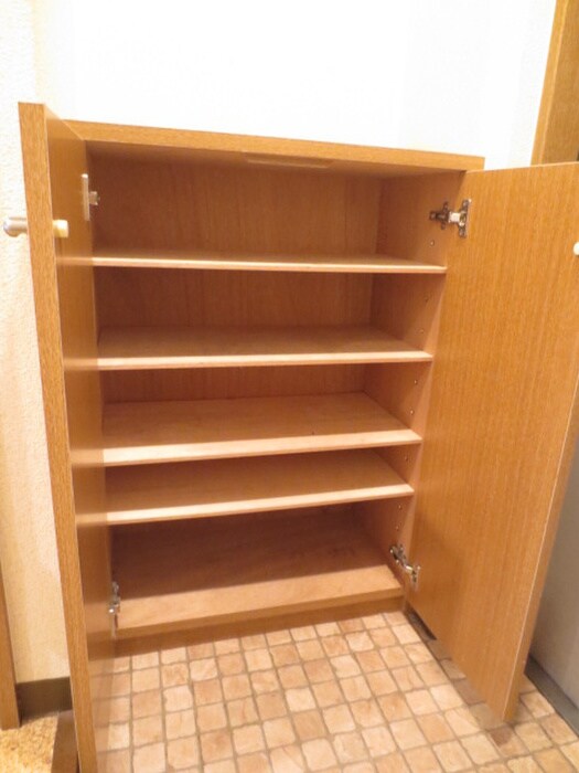 物件内観写真13　(靴箱)