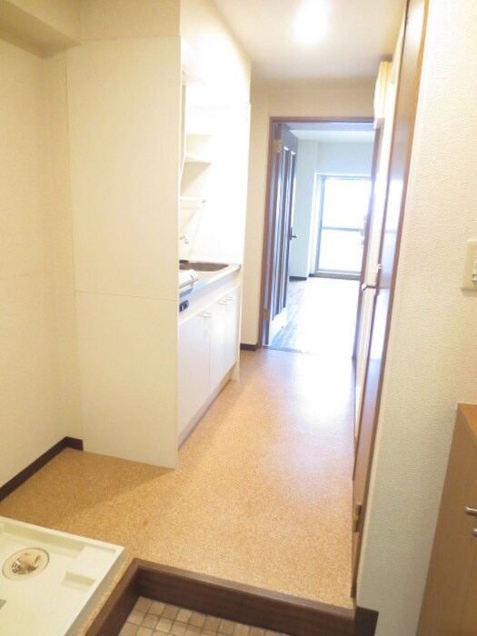 物件内観写真15　(廊下)