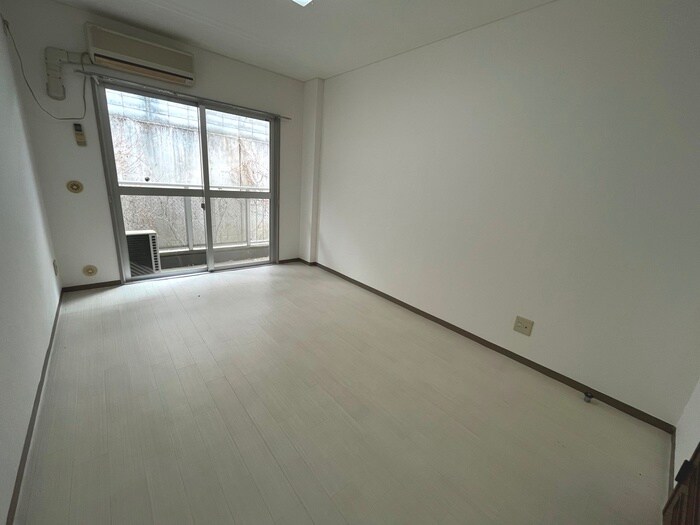 物件内観写真22　(居室)