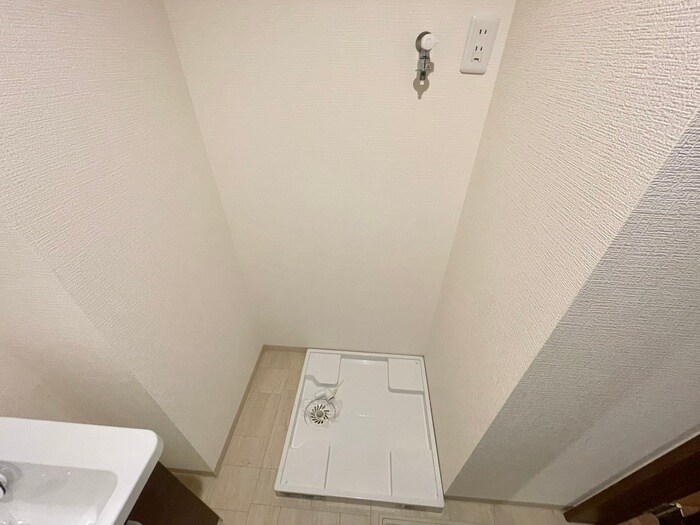 物件内観写真15　(洗濯機置場)