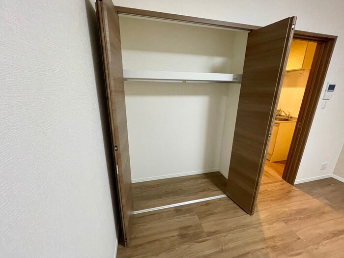 物件内観写真16　(収納)