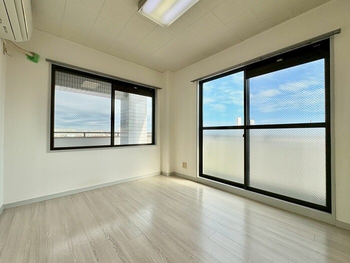 物件内観写真9　(居室)