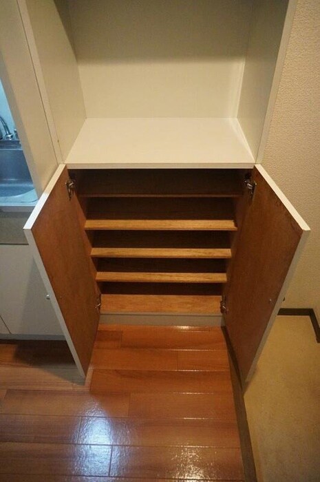 物件内観写真15　(靴箱)