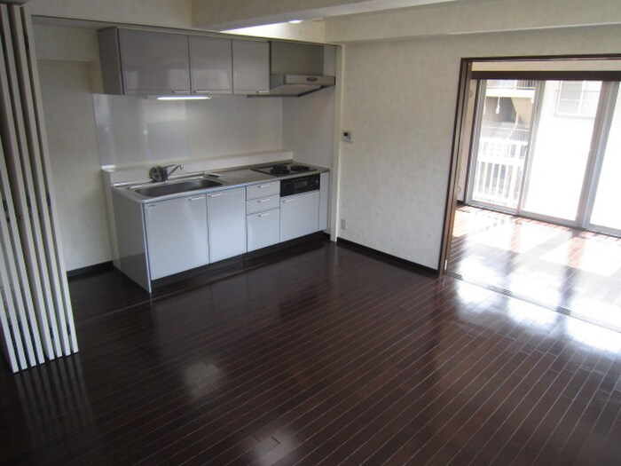 物件内観写真9　(居室)