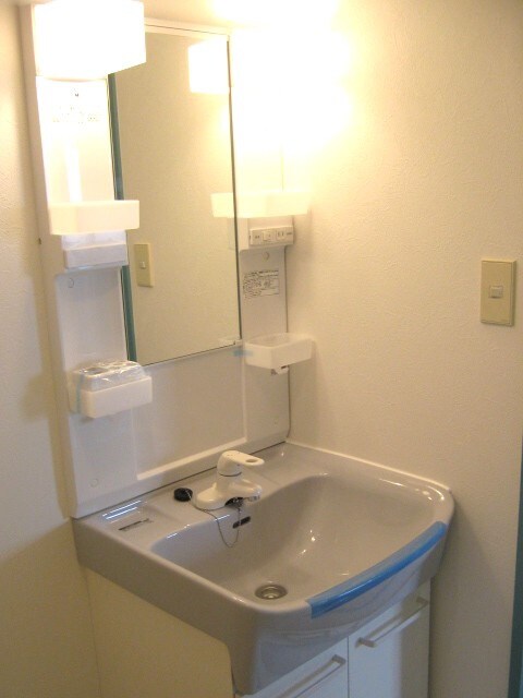 物件内観写真11　(洗面)