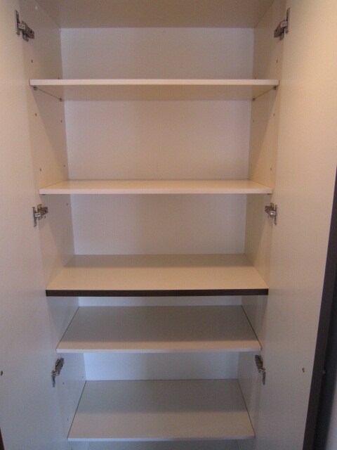 物件内観写真12　(靴箱)