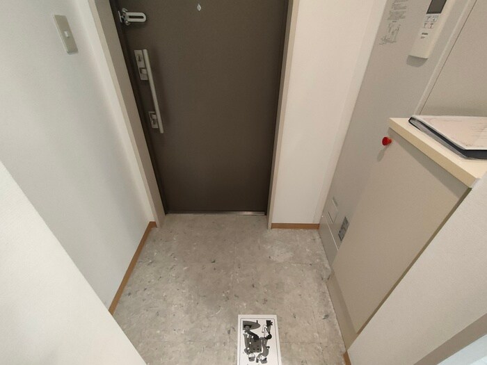 物件内観写真15　(玄関)