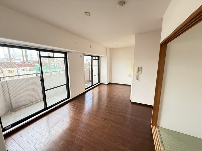 物件内観写真4　(居室)