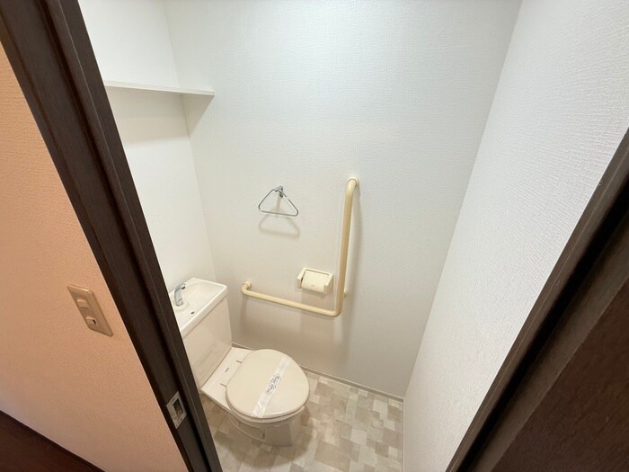 物件内観写真7　(トイレ)