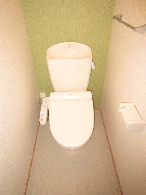 物件内観写真16　(トイレ)