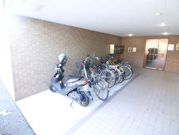 駐輪場