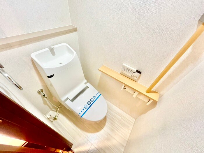 物件内観写真13　(トイレ)