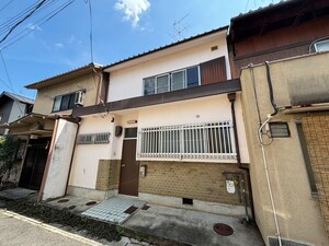 平方様貸家外観写真