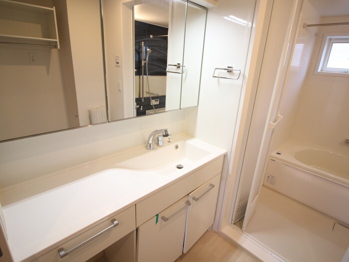 物件内観写真12　(洗面)