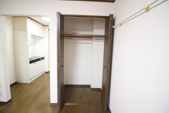 物件内観写真12　(収納)
