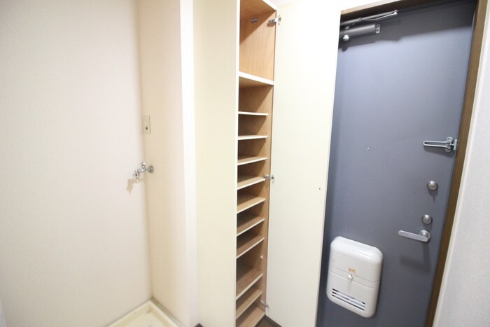 物件内観写真14　(靴箱)