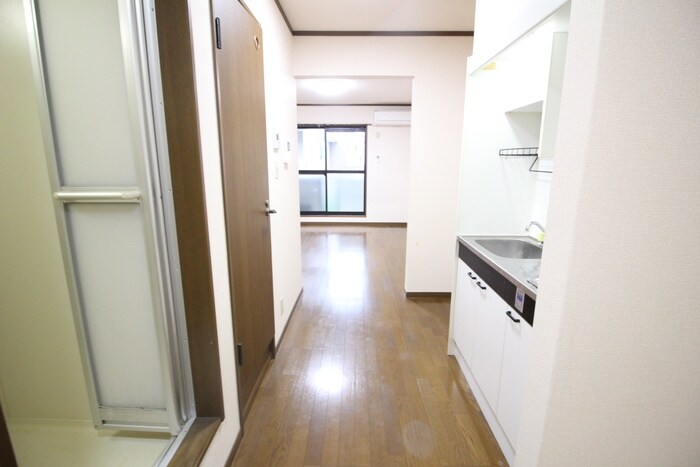 物件内観写真18　(廊下)