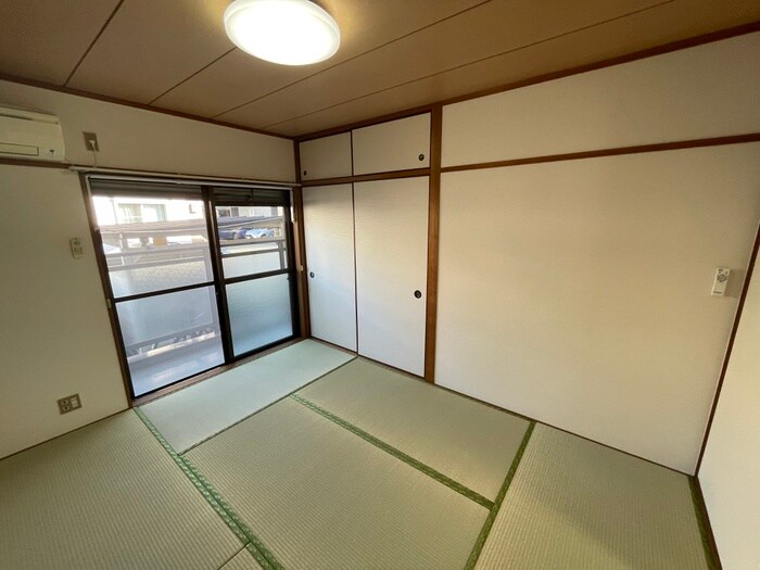 物件内観写真10　(居室)