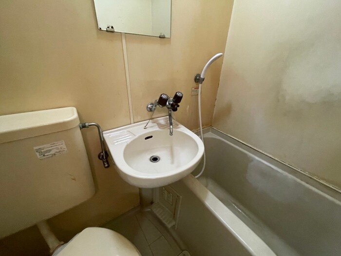 物件内観写真12　(洗面)