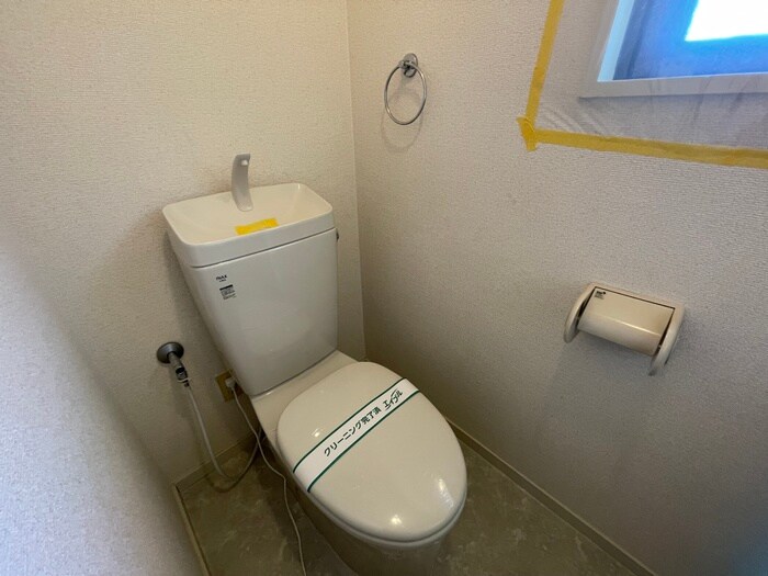 物件内観写真13　(トイレ)