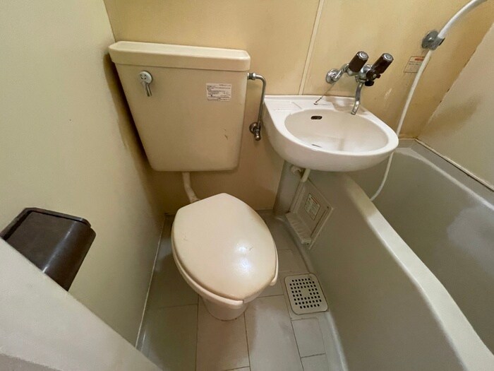 物件内観写真13　(トイレ)