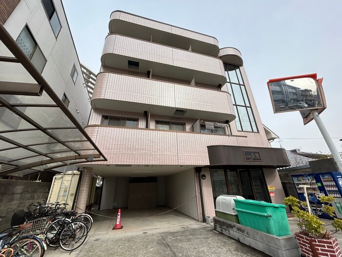 物件外観写真6　(外観写真)