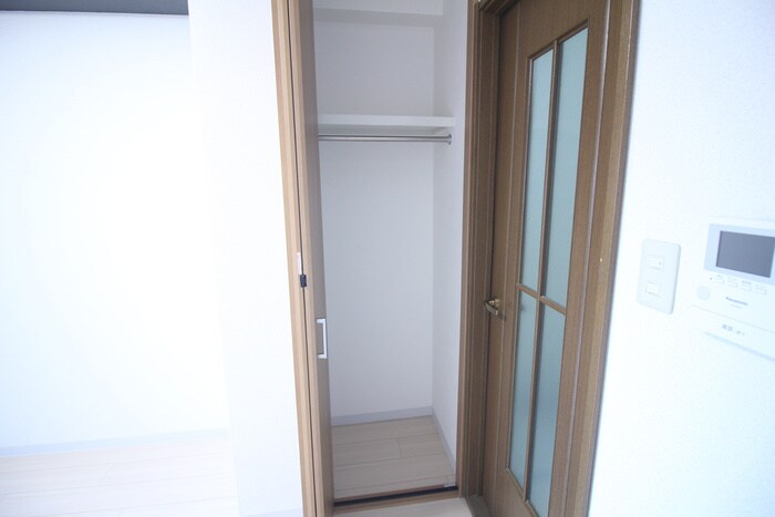 物件内観写真12　(収納)