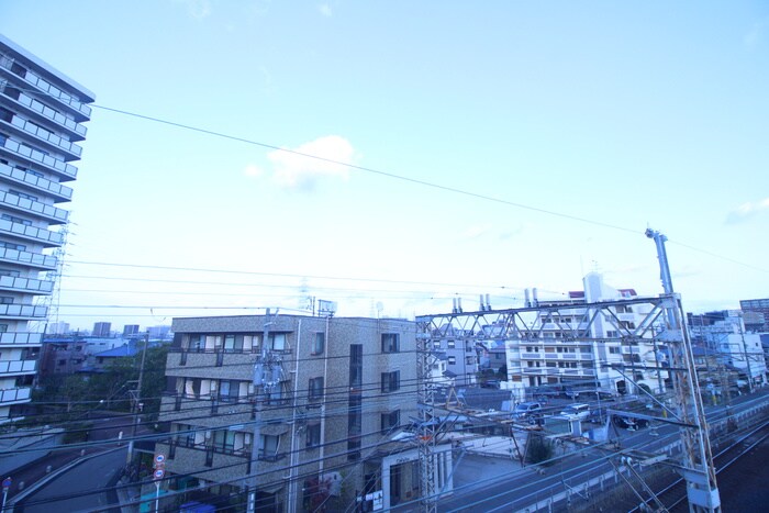 物件内観写真20　(室内からの展望)