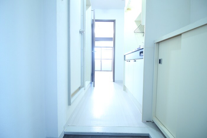 物件内観写真22　(廊下)
