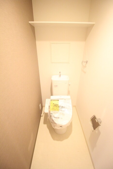 物件内観写真8　(トイレ)