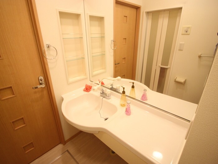 物件内観写真10　(洗面)