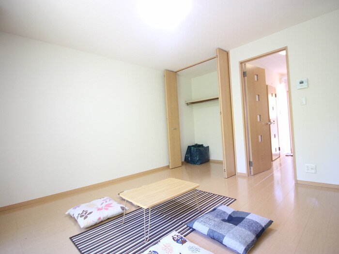 物件内観写真17　(居室)