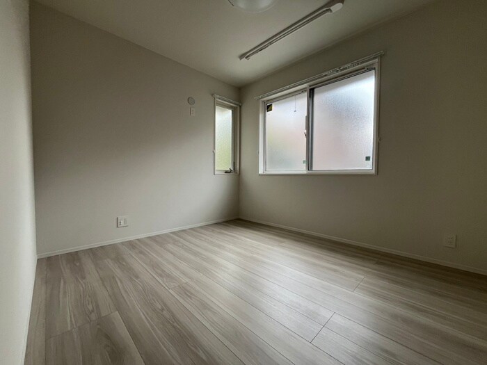 物件内観写真9　(居室)