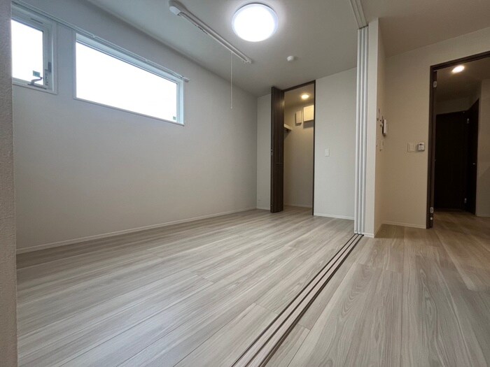 物件内観写真9　(居室)