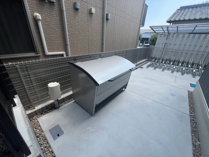 物件外観写真6　(建物設備)