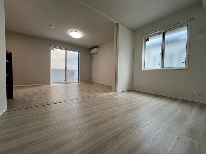 物件内観写真11　(居室)