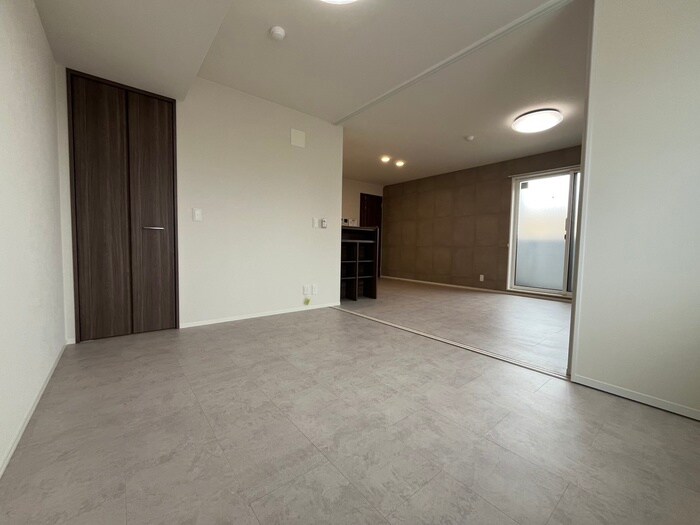 物件内観写真11　(居室)