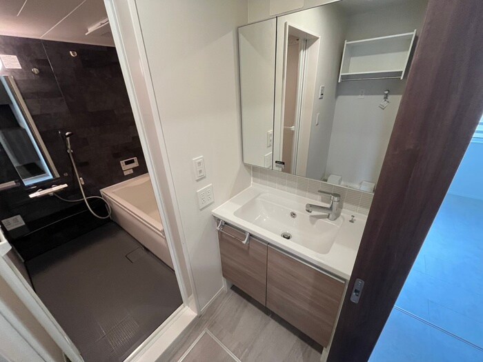 物件内観写真11　(洗面)