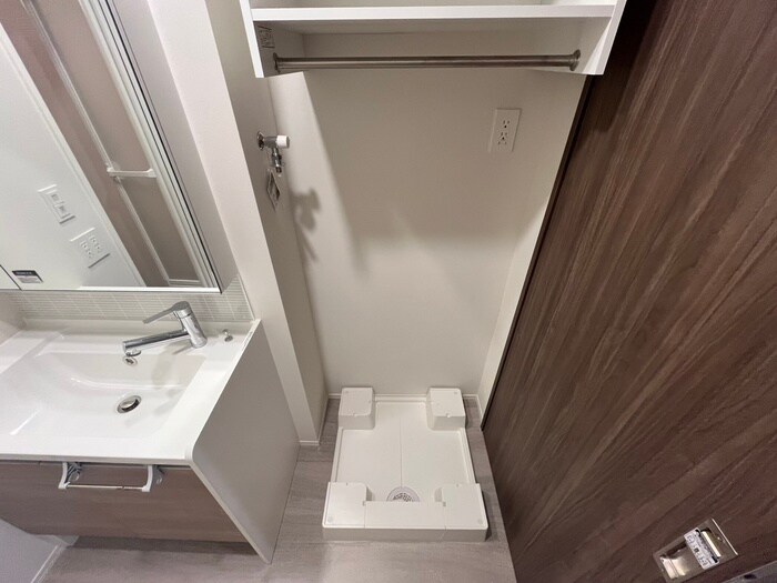 物件内観写真12　(洗濯機置場)