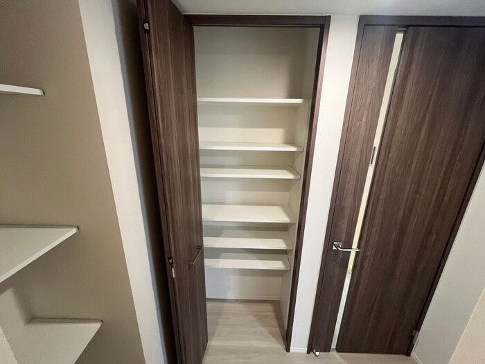 物件内観写真13　(靴箱)