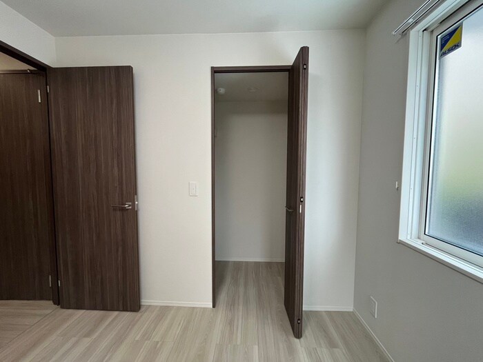 物件内観写真15　(収納)