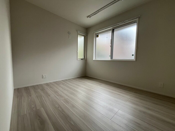 物件内観写真21　(居室)