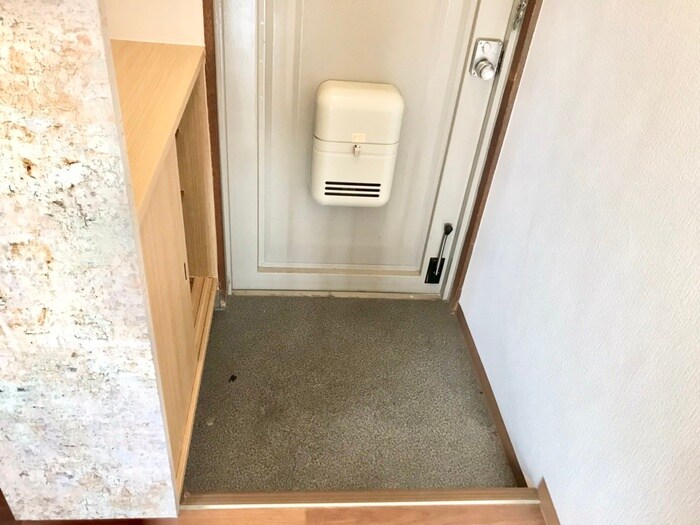 物件内観写真15　(玄関)