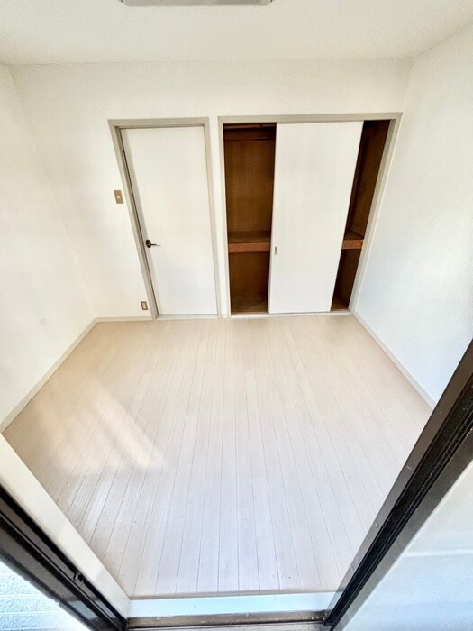 物件内観写真18　(居室)