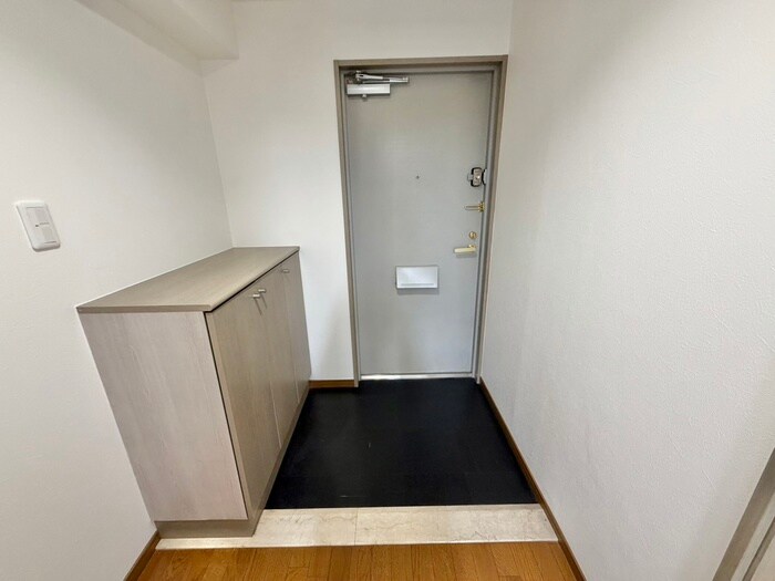 物件内観写真15　(玄関)