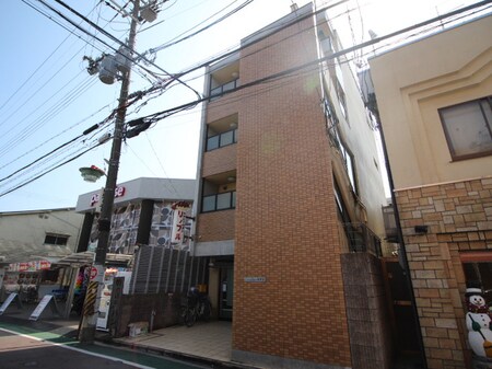 カリヨン新田辺外観写真