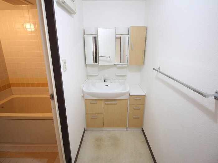 物件内観写真10　(洗面)